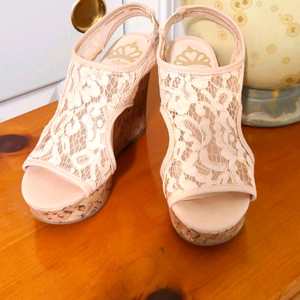 Lace Wedge Shoes